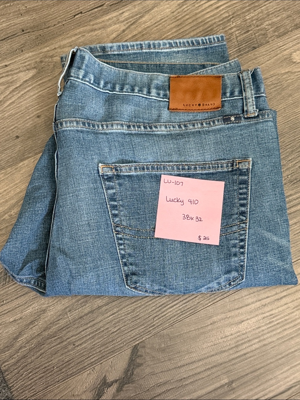 Lucky Brand Men's Light Blue Relaxed Denim Jeans